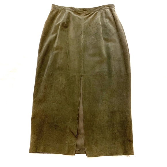 JH Collectibles Green Suede Skirt - Picture 2 of 9